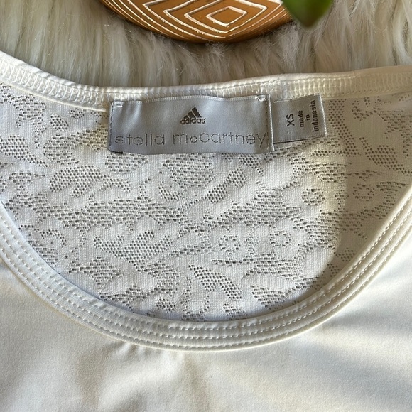 adidas by stella mccartney • floral mesh studio performance top - Picture 10 of 11